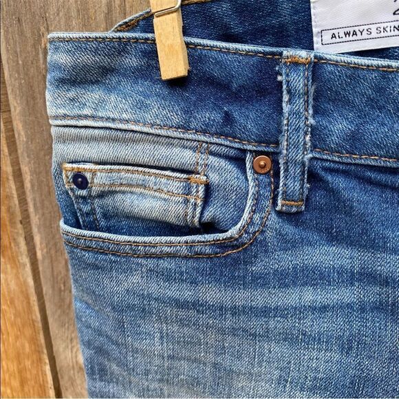 Gap alway skinny distressed jeans - Picture 3 of 10